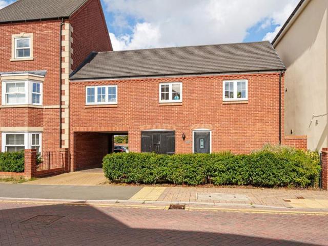 Flat for sale in Bedford