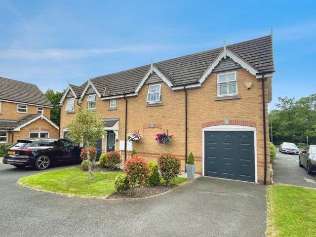 Flat for sale in Bloxwich, West Midlands