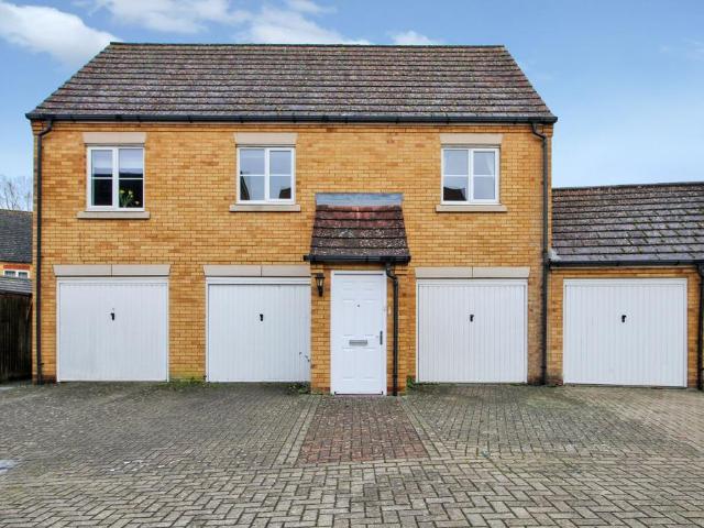 Flat for sale in Repton Park North, Bridgefield