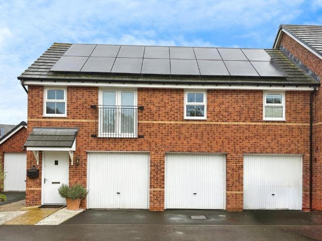 Flat for sale in Butlocks Heath, Helford