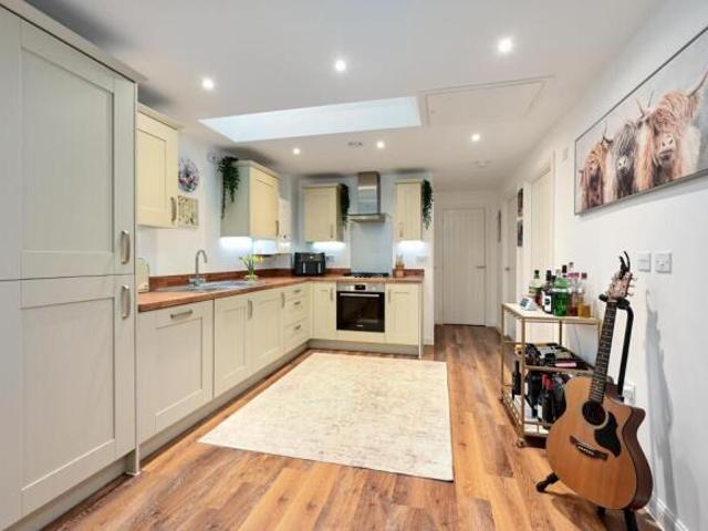 House for sale in Hounsome Fields, Priest Down