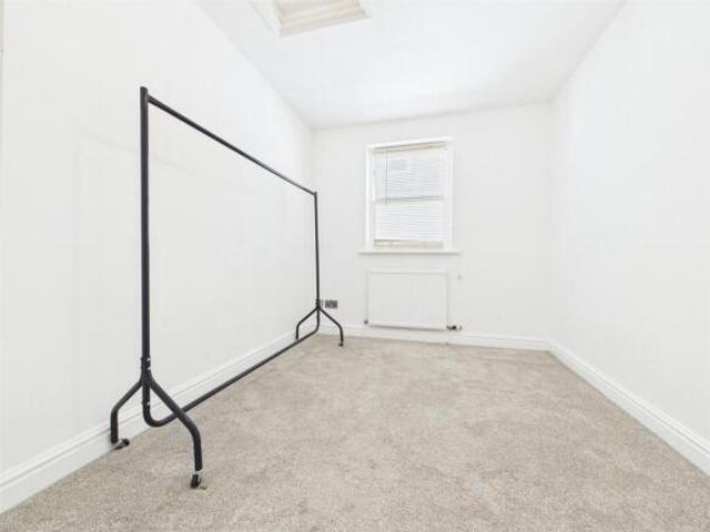 Apartment for sale in Ewens Farm, Golden Valley