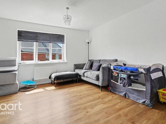 House for rent in Chipping Hill, Essex