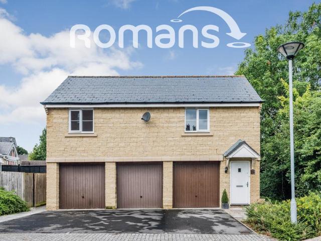Flat for rent in Haydon End, Abbey Mead