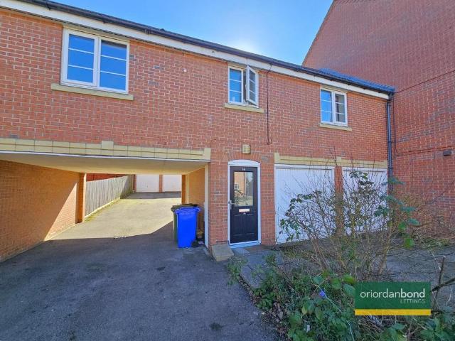 Flat for rent in Grange Park, Northamptonshire