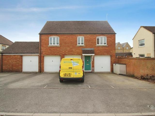 Flat for rent in Taw Hill, Abbey Mead