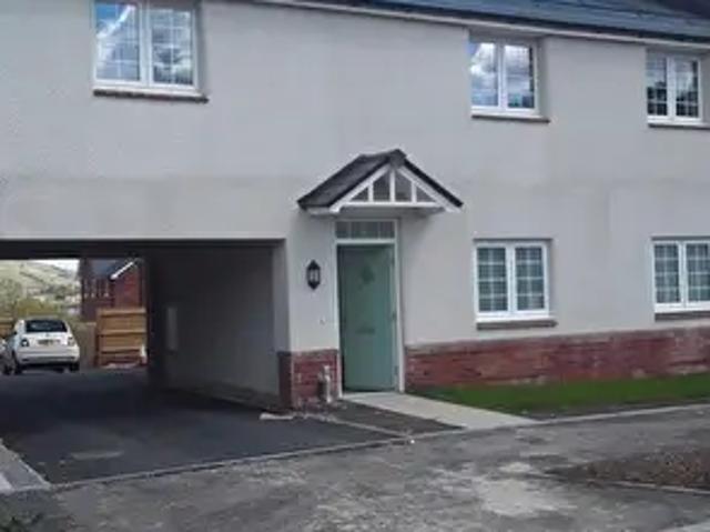 Apartment for rent in Gilfach Goch, Tonyrefail