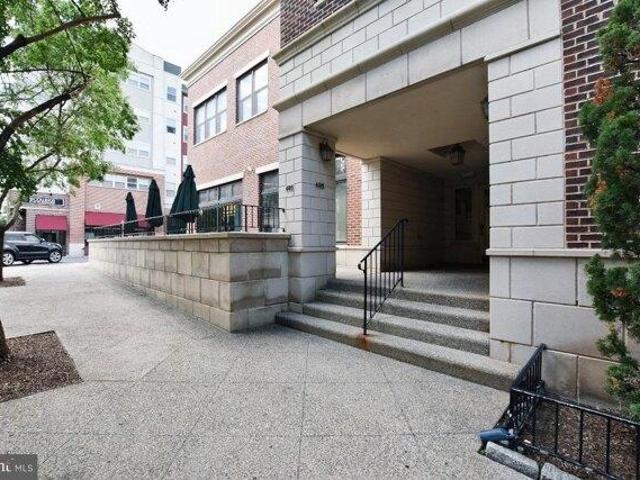 Condo for sale in Collingswood