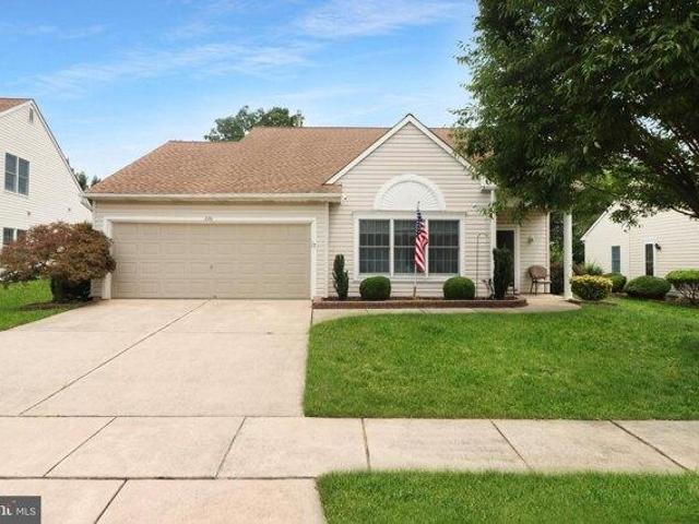 House for sale in Columbus, New Jersey