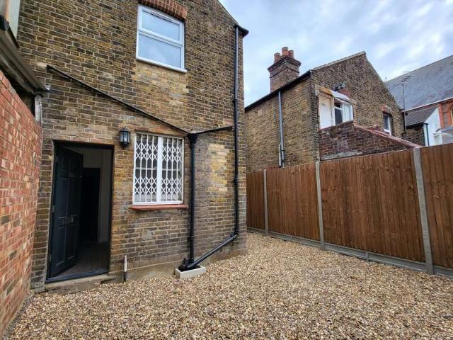 Commercial for sale in North Watford