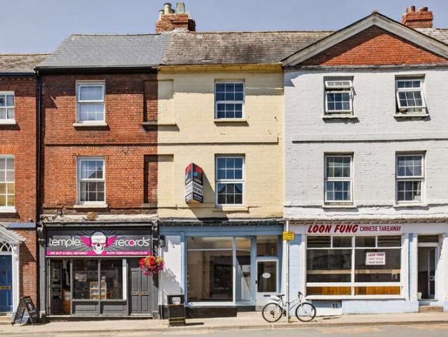 Commercial for sale in Portfields, Lower Bullingham