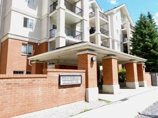 Condo for rent in Northwest, Alberta