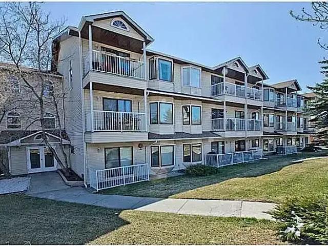 Condo for rent in Northwest, Alberta
