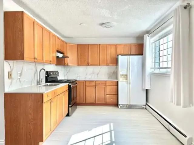 Condo for rent in Northwest, Alberta