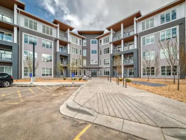 Condo for rent in Saddle Ridge, Calgary