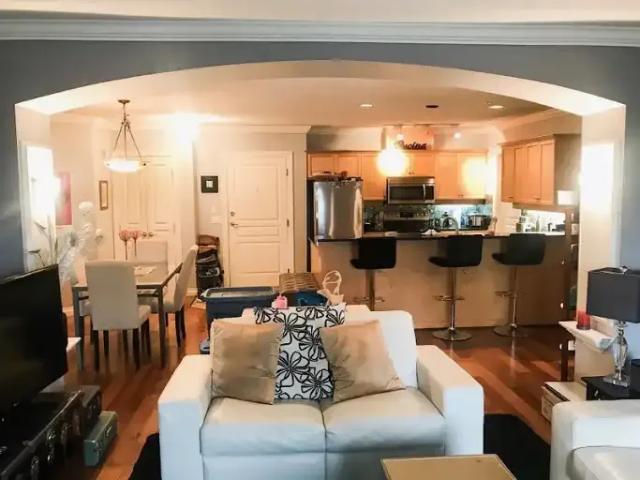 Condo for rent in Erlton, Calgary