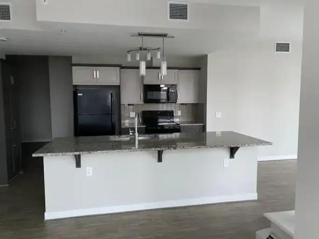 Condo for rent in Connaught, Calgary