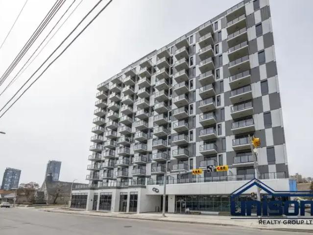 Condo for rent in Crescent Heights, Calgary