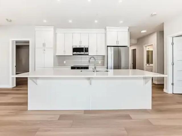 Condo for rent in Springbank Hill, Calgary