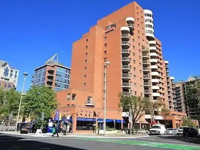 Condo for rent in Eau Claire, Calgary