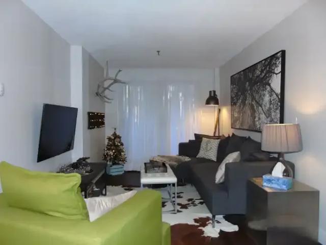 Condo for rent in Renfrew, Calgary