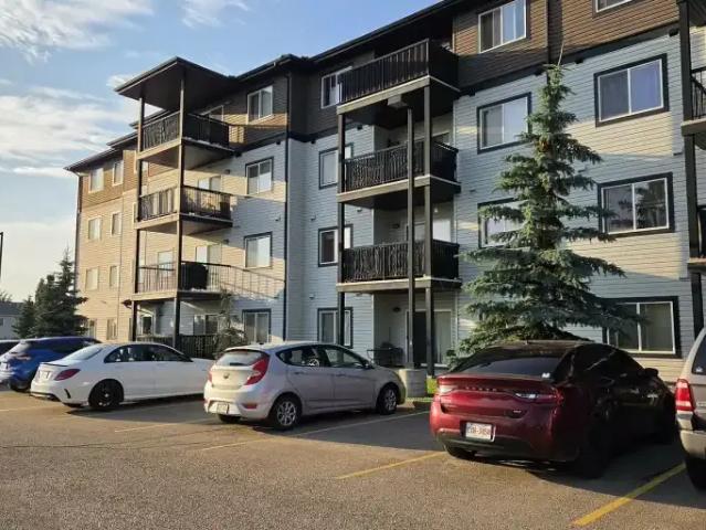 Condo for rent in Wedgewood, Alberta