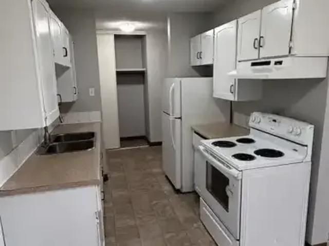 Condo for rent in Wedgewood, Alberta