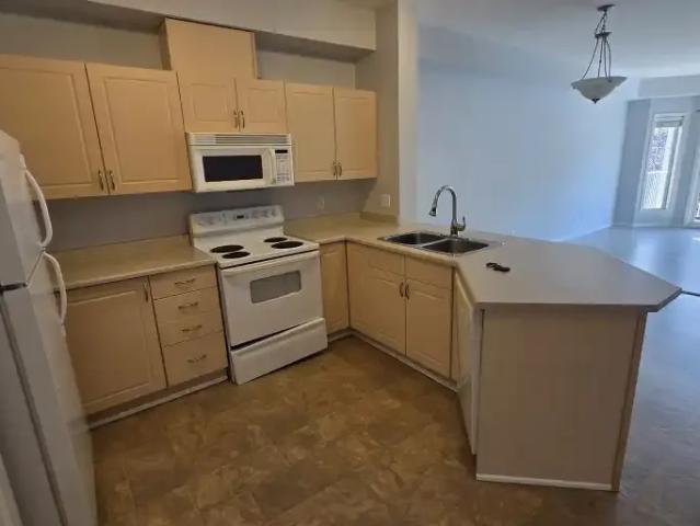 Condo for rent in Wedgewood, Alberta