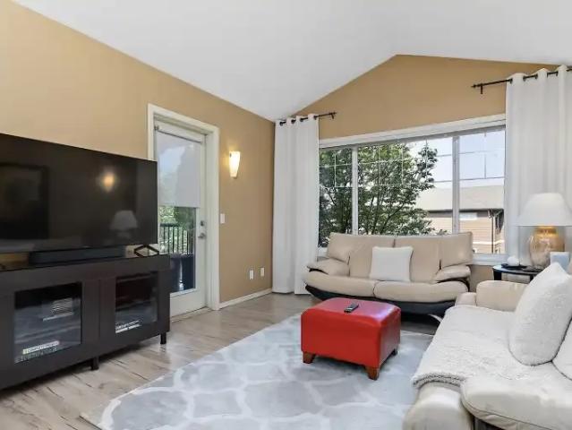 Condo for rent in Wedgewood, Alberta