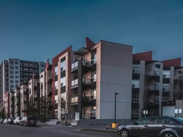 Condo for rent in Wîhkwêntôwin, Edmonton