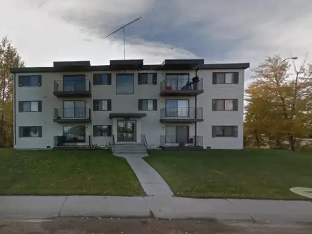 Condo for rent in Entwistle, Alberta