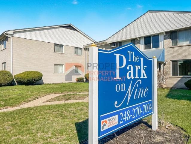 Condo for rent in Oak Park, Michigan