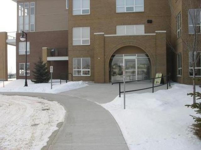 Condo for rent in Calgary, Northwest
