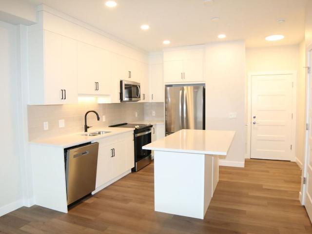Condo for rent in Calgary, Northwest