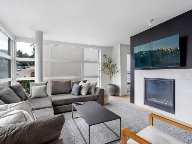 Condo for rent in White Rock