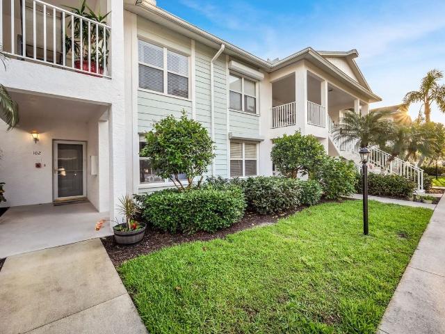Condo for rent in Naples