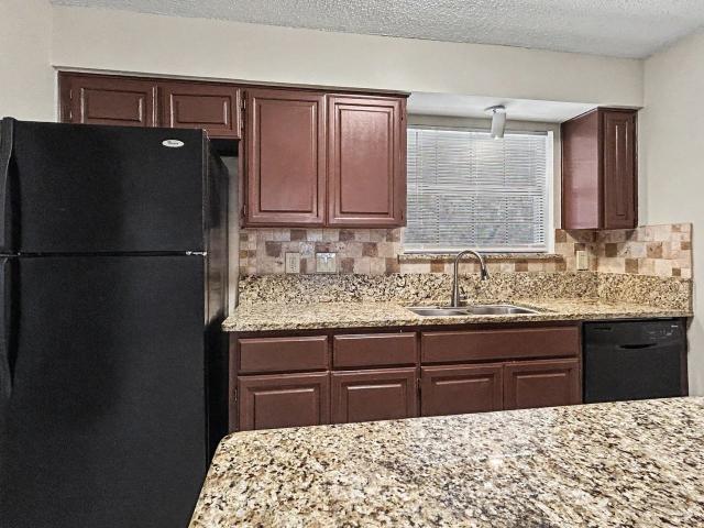 Condo for rent in Leesville, Texas