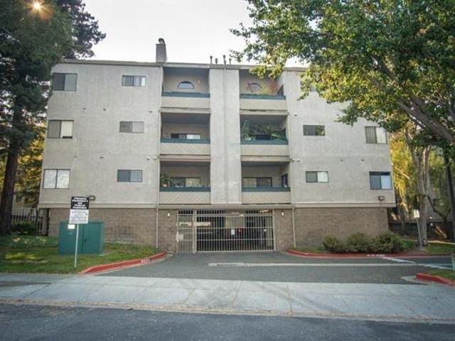 Condo for rent in Hayward, California