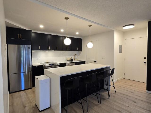 Condo for rent in Calgary, Northwest