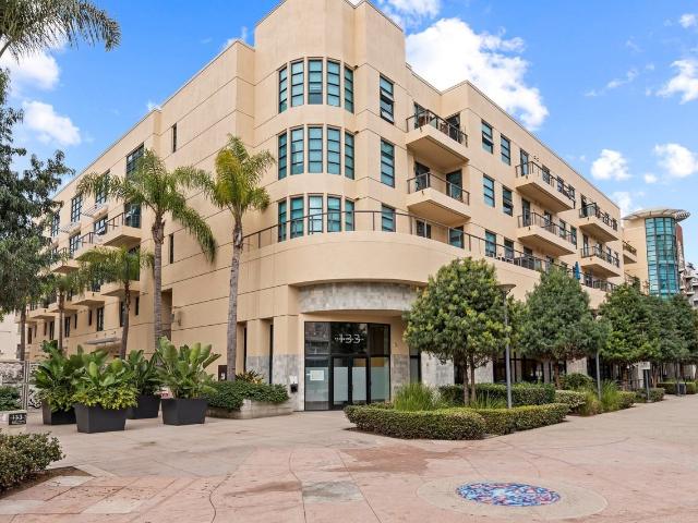 Condo for rent in Long Beach, California
