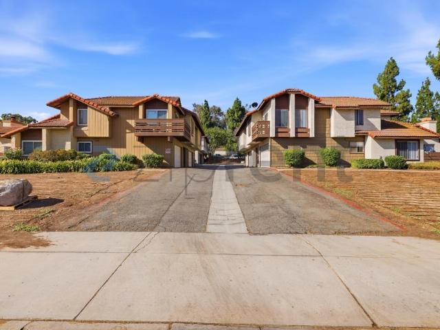 Condo for rent in Corona, California