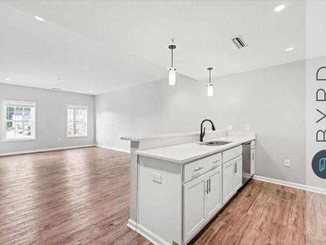 Condo for rent in Virginia