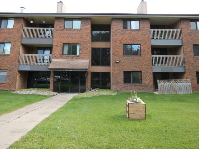 Condo for rent in Wedgewood, Alberta
