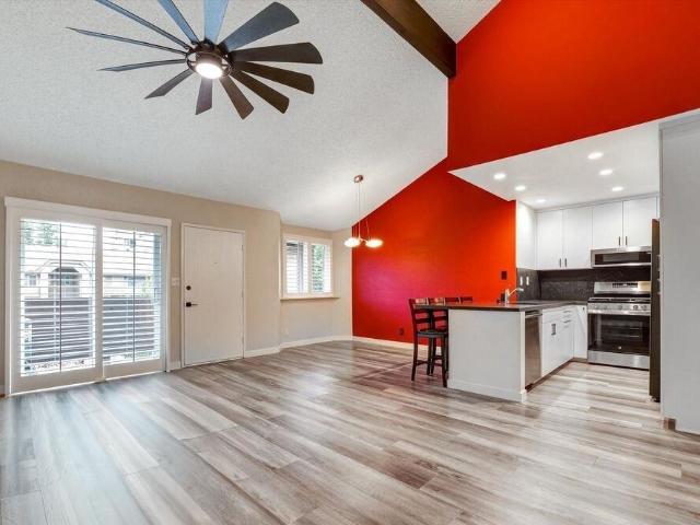 Condo for rent in Van Nuys Neighborhood Council District, Canoga Park
