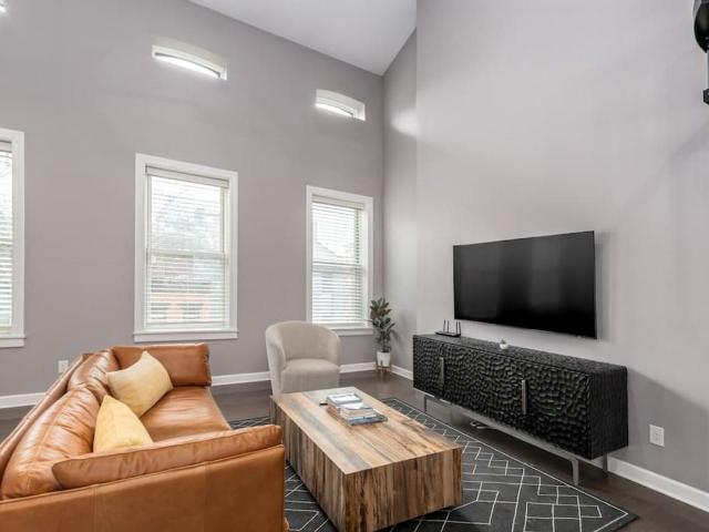 Condo for rent in Roselawn, Ohio