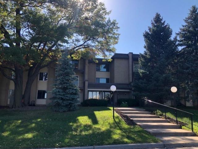 Condo for rent in Arden Hills, Ramsey County
