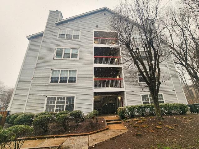 Condo for rent in Montgomery Village, Maryland