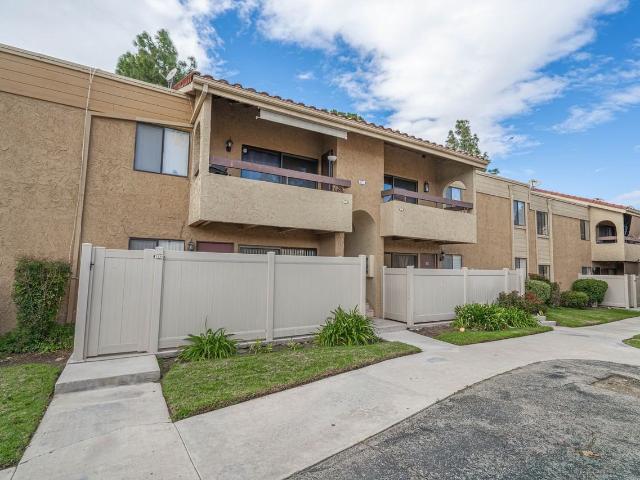 Condo for rent in Canyon Country, California