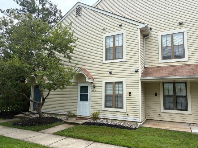 Condo for rent in Mount Laurel, New Jersey