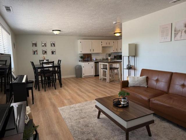 Condo for rent in Washington, Washington County
